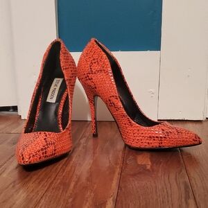 Steve Madden Orange Snakeskin Heels